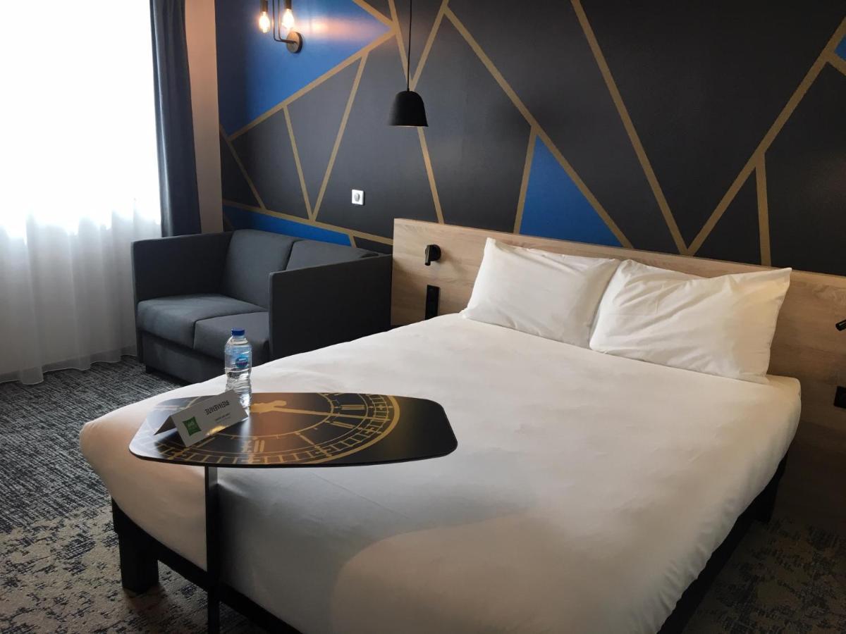 Ibis Styles Valenciennes Petite Foret Екстер'єр фото