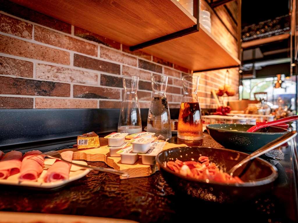 Ibis Styles Valenciennes Petite Foret Екстер'єр фото
