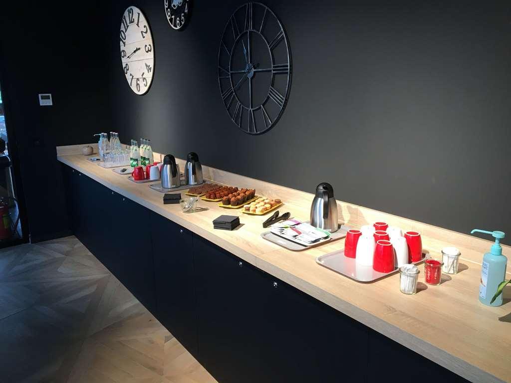 Ibis Styles Valenciennes Petite Foret Зручності фото